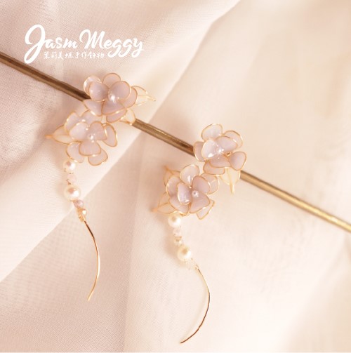 Jasmmeggy 茉莉美姬水晶花手作飾品 《薰衣紫森林系列》曲線款耳環