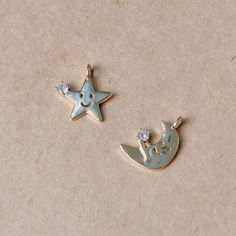 Jasmmeggy 水晶花飾品手作材料｜手作串珠｜飾品配件 星星吊墜