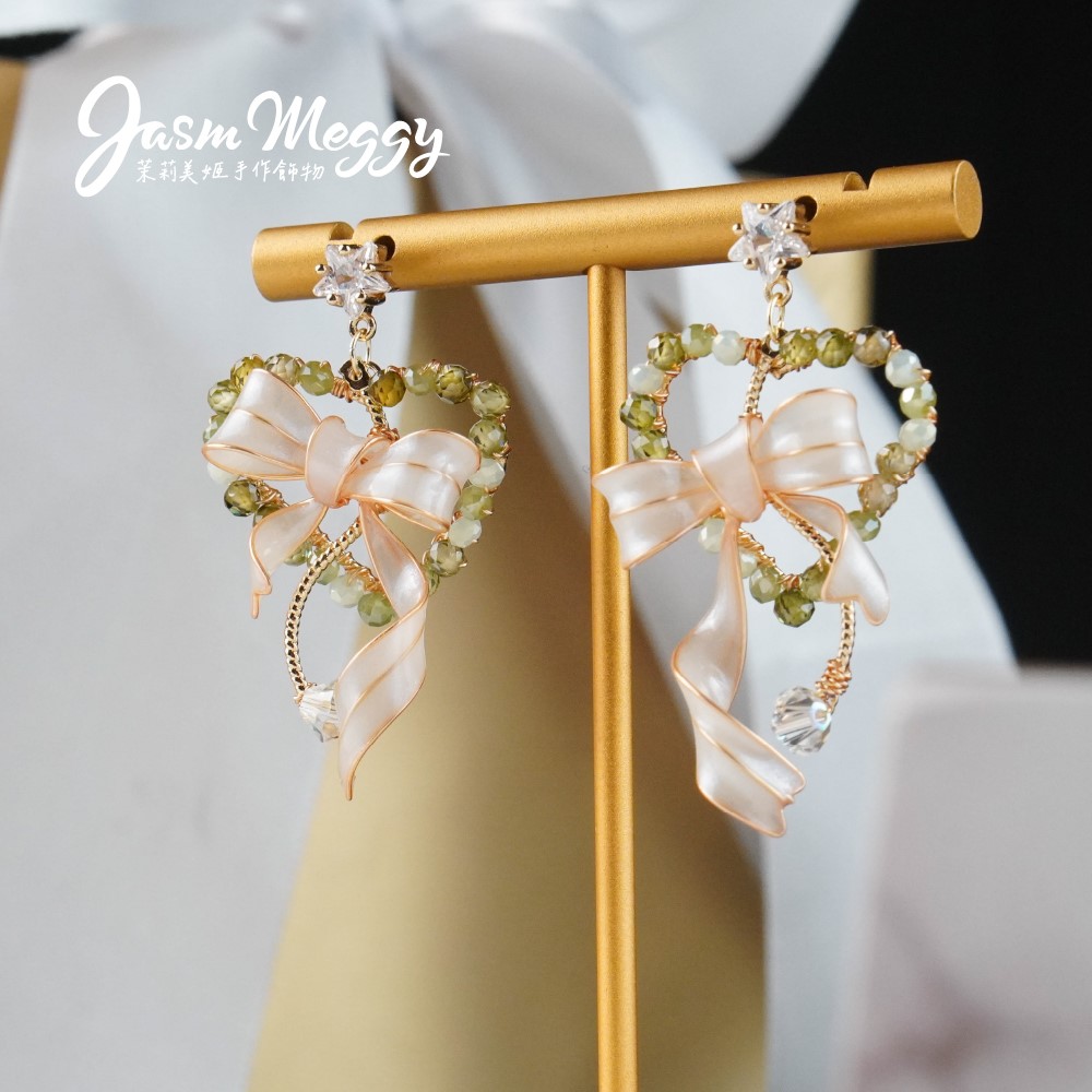 Jasmmeggy 茉莉美姬水晶花手作飾品 《珠光華爾茲》耳環