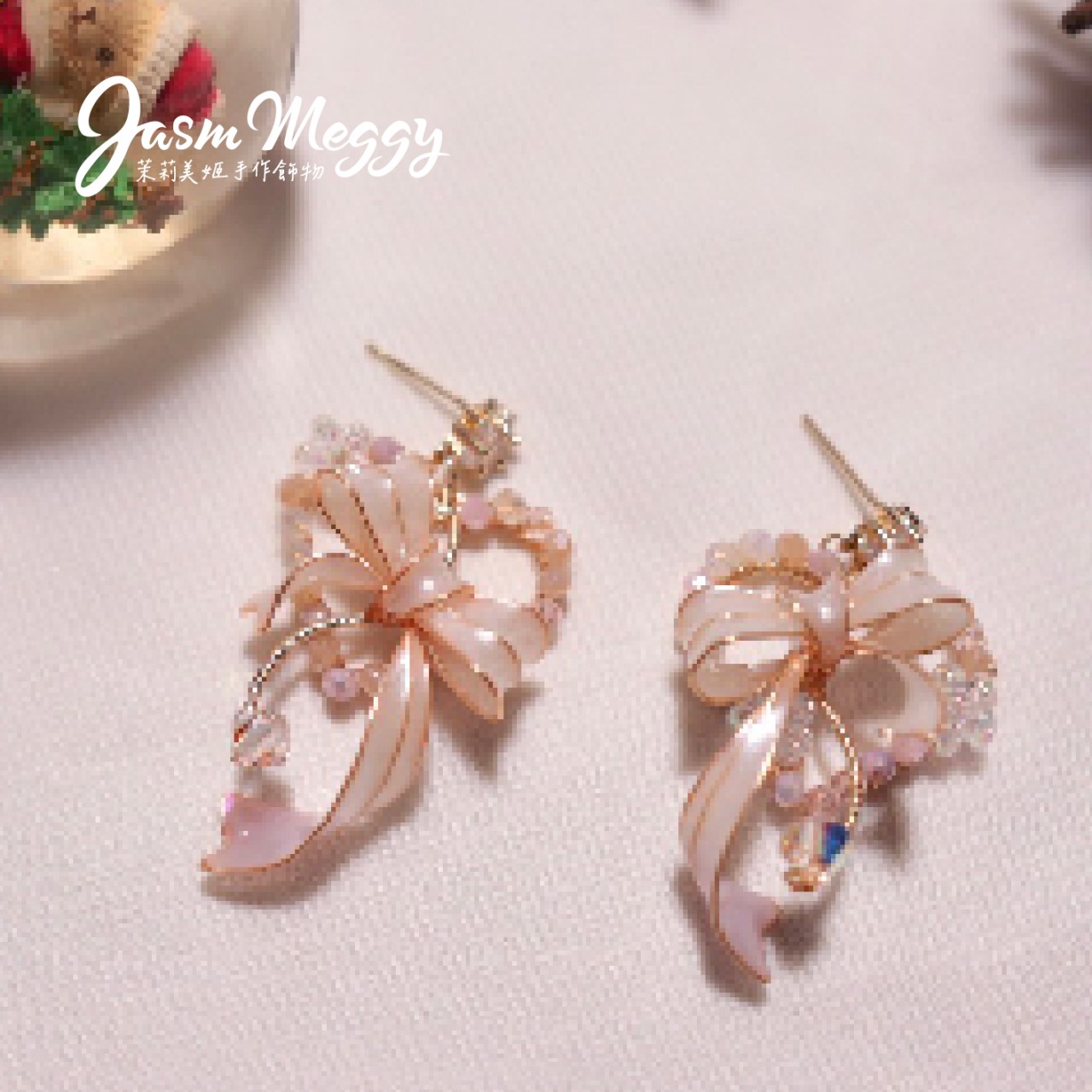 Jasmmeggy 茉莉美姬水晶花手作飾品 《珠光華爾茲》耳環