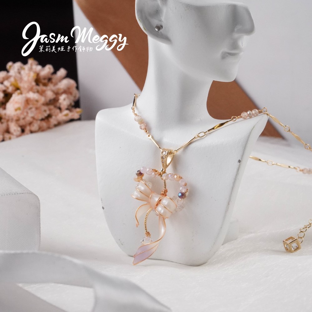 Jasmmeggy 茉莉美姬水晶花手作飾品 《珠光華爾茲》項鍊