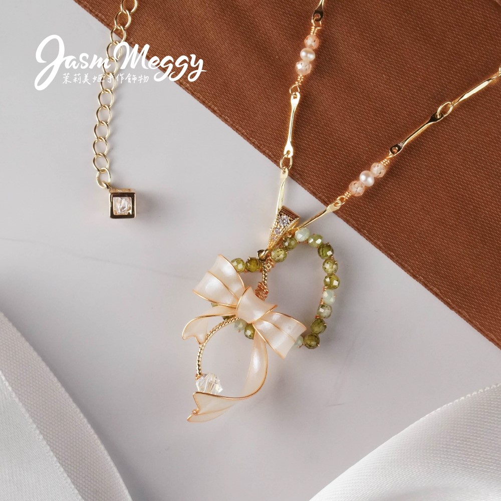 Jasmmeggy 茉莉美姬水晶花手作飾品 《珠光華爾茲》項鍊