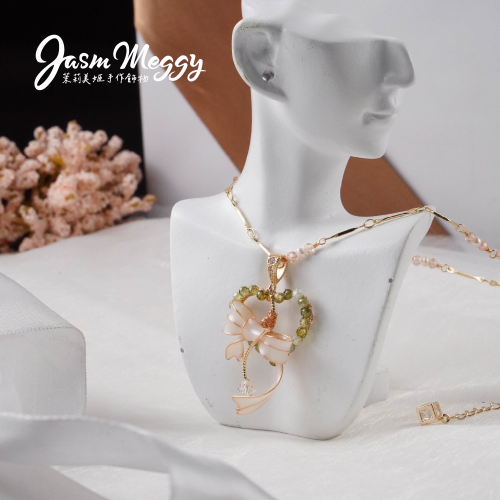 Jasmmeggy 茉莉美姬水晶花手作飾品 《珠光華爾茲》項鍊