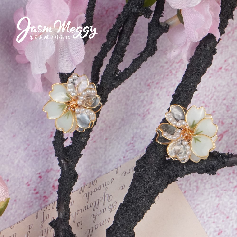 Jasmmeggy 茉莉美姬水晶花手作飾品 櫻·落 單一貼耳款