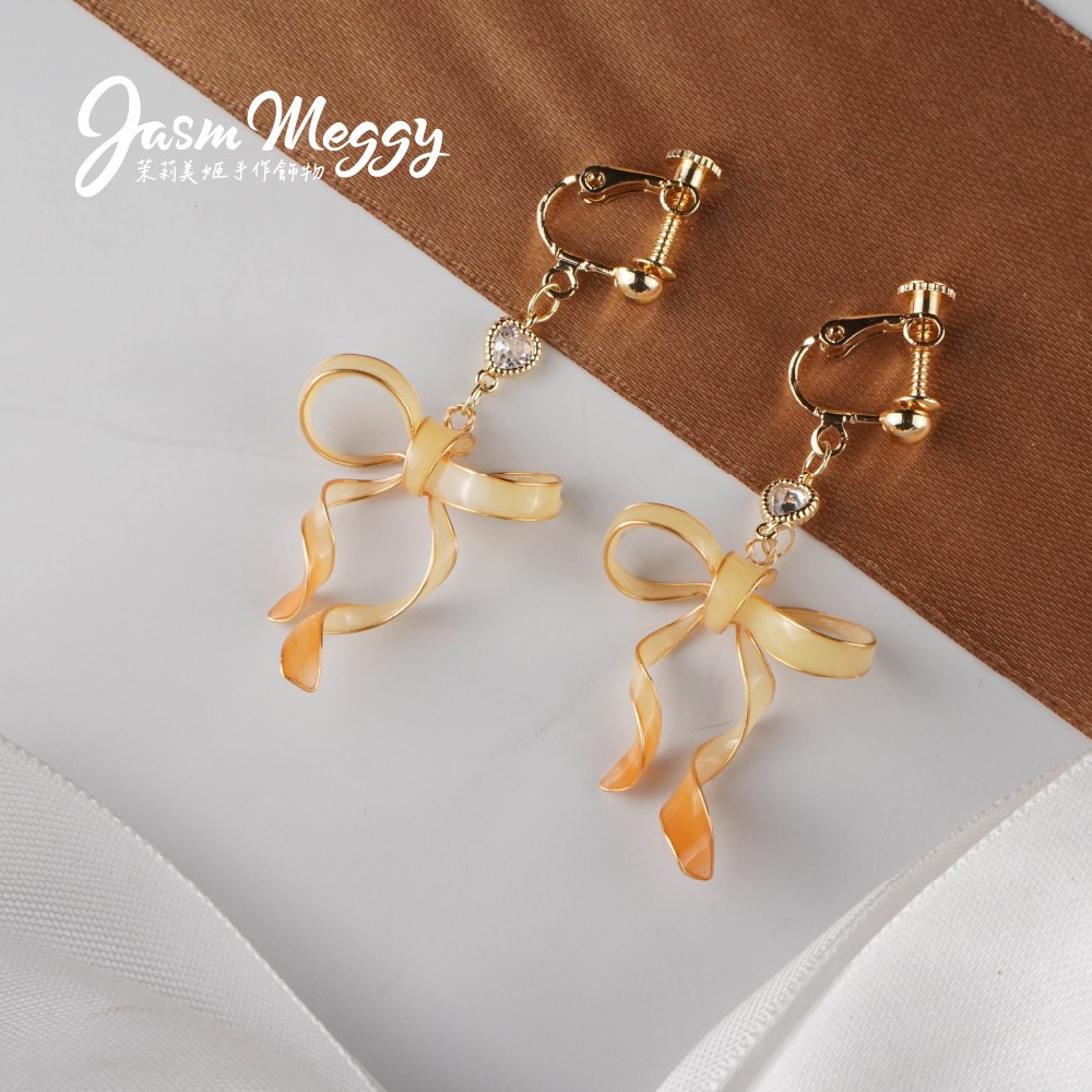 Jasmmeggy 茉莉美姬水晶花手作飾品 《愛的祝願》單結耳環