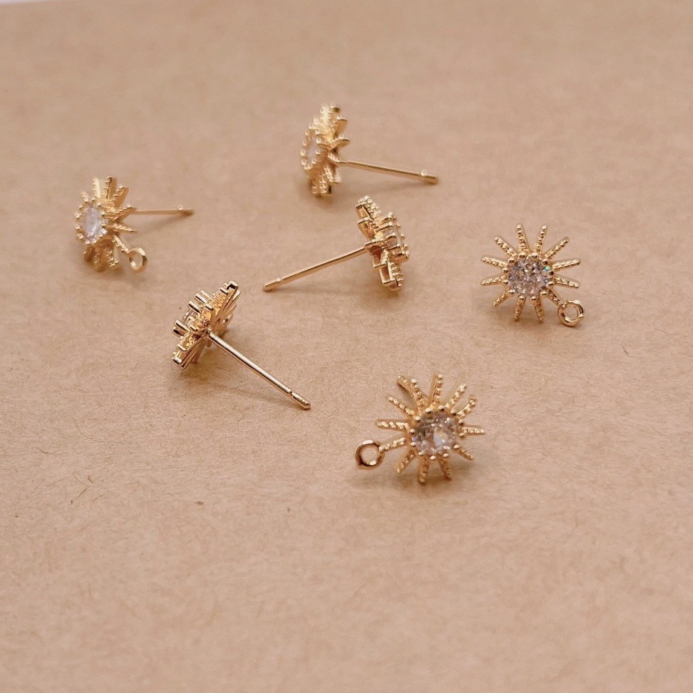 Jasmmeggy 水晶花飾品手作材料｜手作串珠｜飾品配件　光芒鋯石耳針