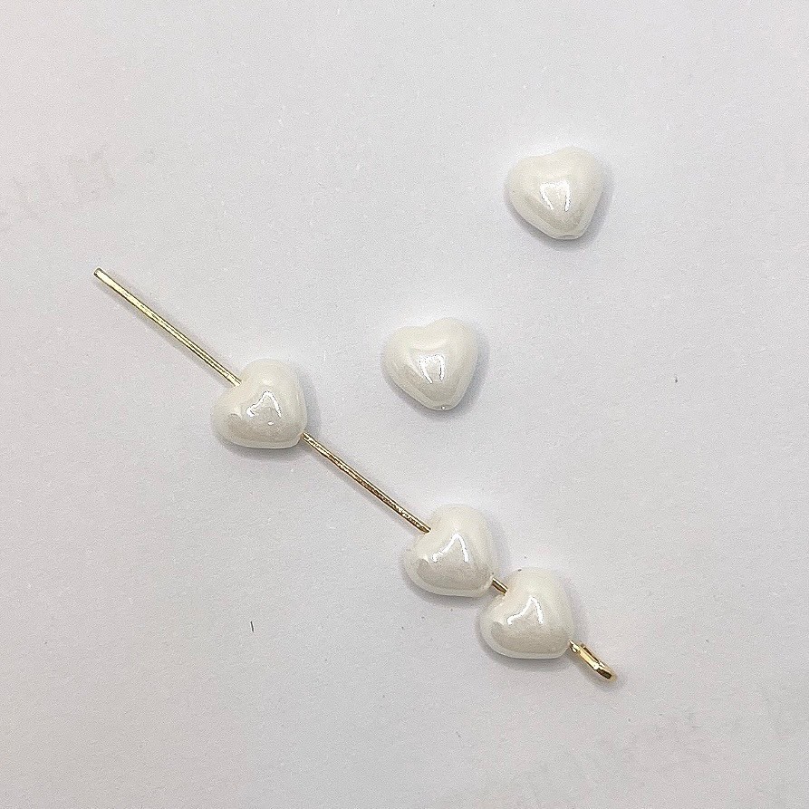 Jasmmeggy 水晶花飾品手作材料｜手作串珠｜飾品配件 高質感戀愛愛心珠