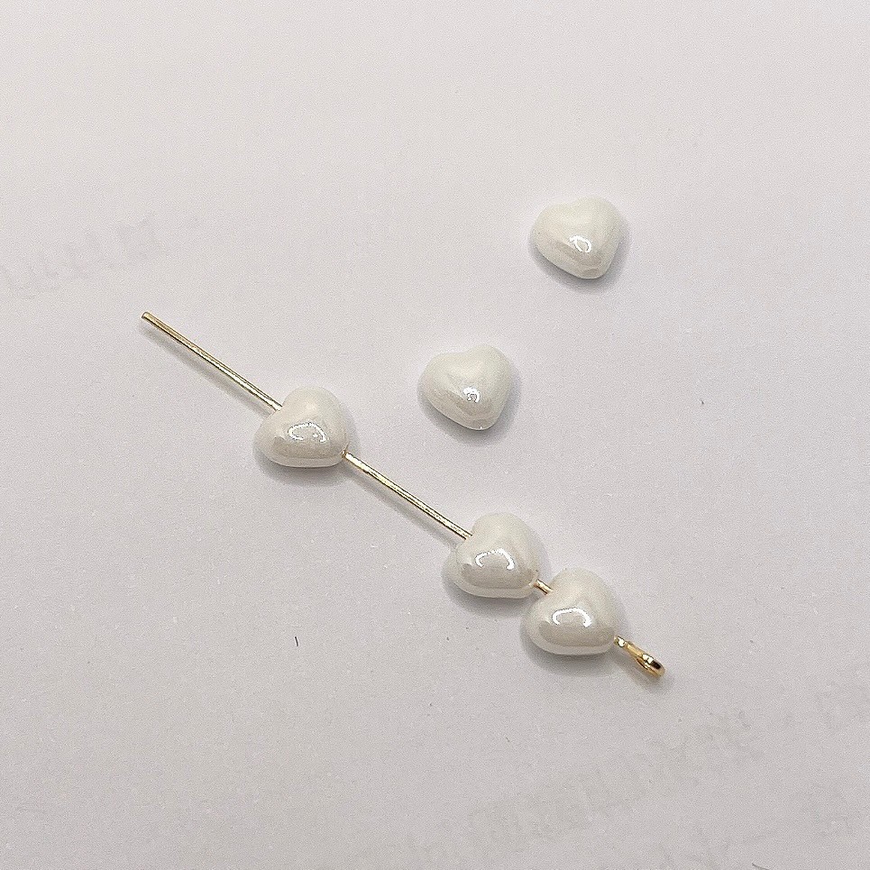 Jasmmeggy 水晶花飾品手作材料｜手作串珠｜飾品配件 高質感戀愛愛心珠