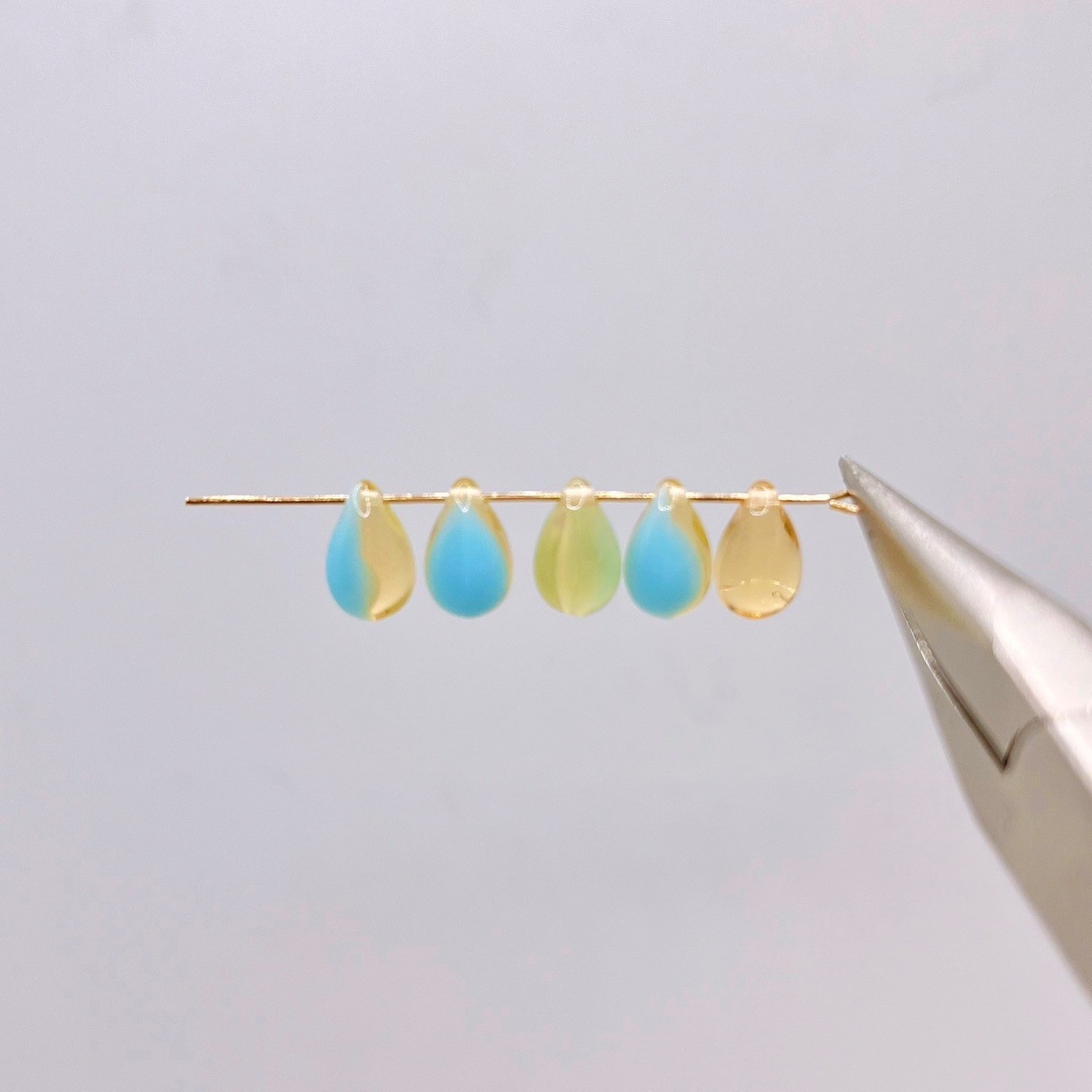 Jasmmeggy 水晶花飾品手作材料｜手作串珠｜飾品配件 水滴捷克珠