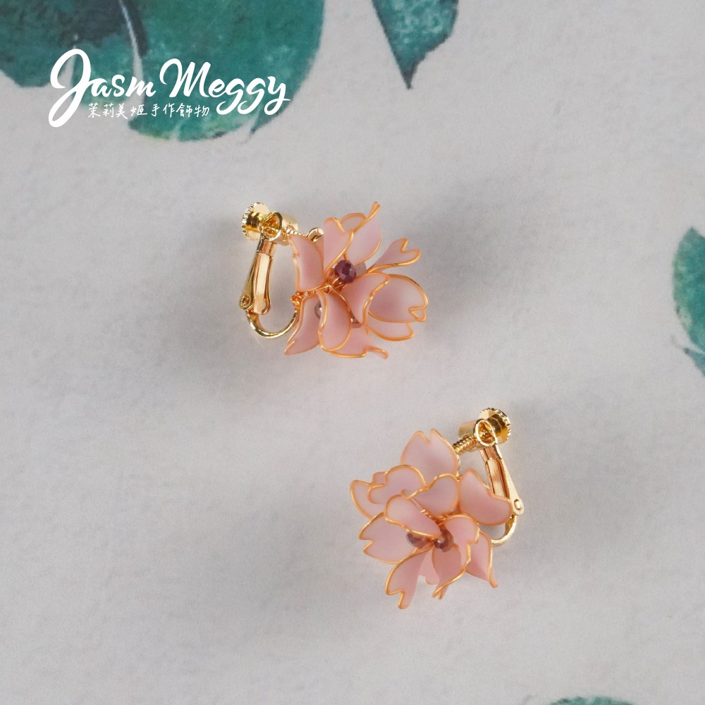 Jasmmeggy 茉莉美姬水晶花手作飾品 櫻·瓣雨 貼耳式耳環