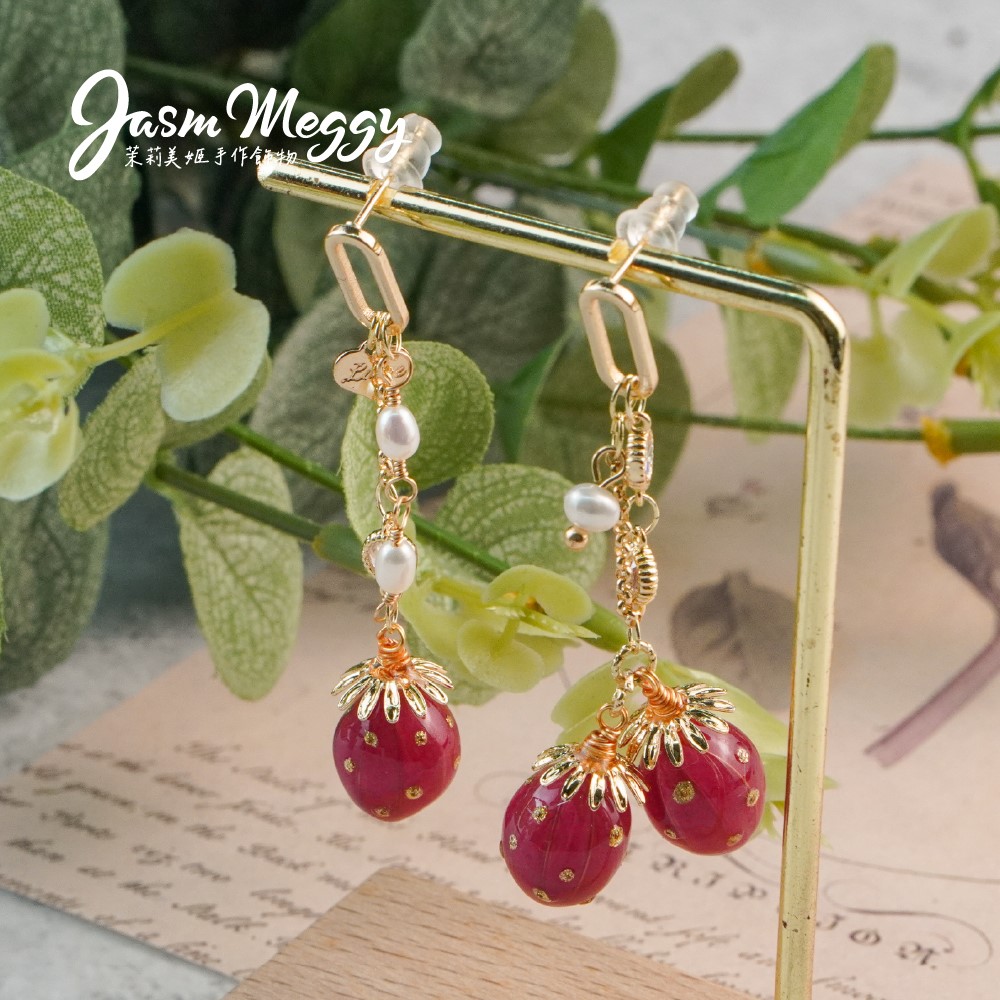 Jasmmeggy 茉莉美姬水晶花手作飾品 純慾草莓耳環