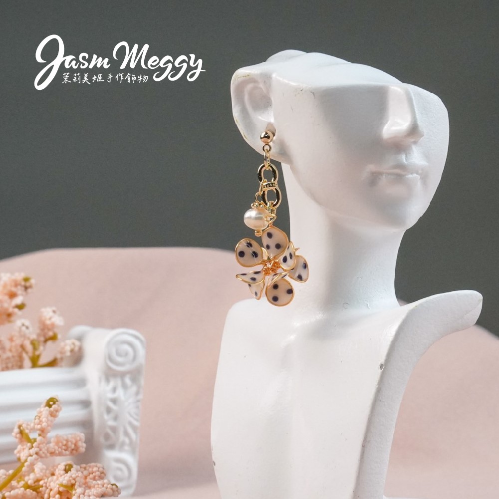 Jasmmeggy 茉莉美姬水晶花手作飾品 芭蕾舞·伶 耳環