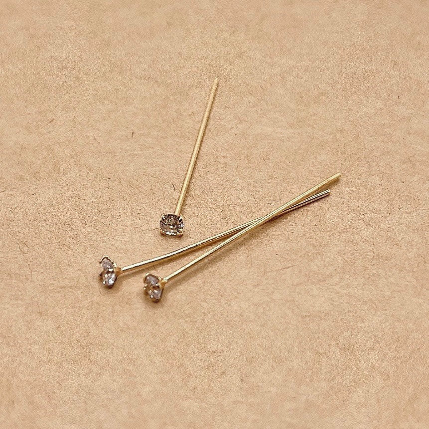 Jasmmeggy 水晶花飾品手作材料｜手作串珠｜飾品配件 方型鋯石爪爪T針 平針 珠針