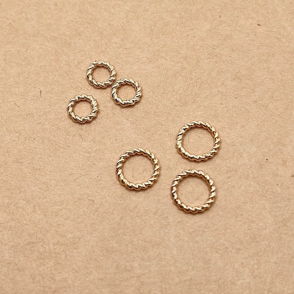 Jasmmeggy 水晶花飾品手作材料｜手作串珠｜飾品配件 麻花「閉」口圈